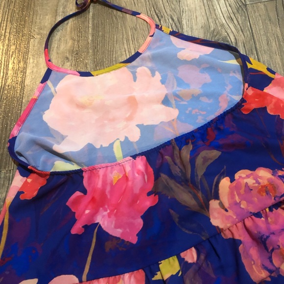 Everly Floral Print Halter Top - Picture 4 of 5